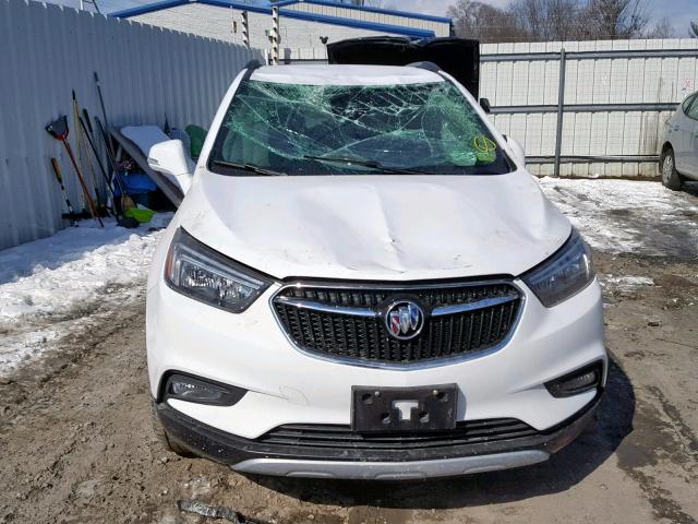 KL4CJFSB9HB179452 - 2017 BUICK ENCORE PRE WHITE photo 9