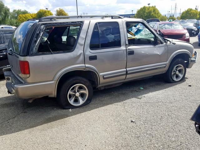 1GNCS13W7Y2389790 - 2000 CHEVROLET BLAZER TAN photo 9