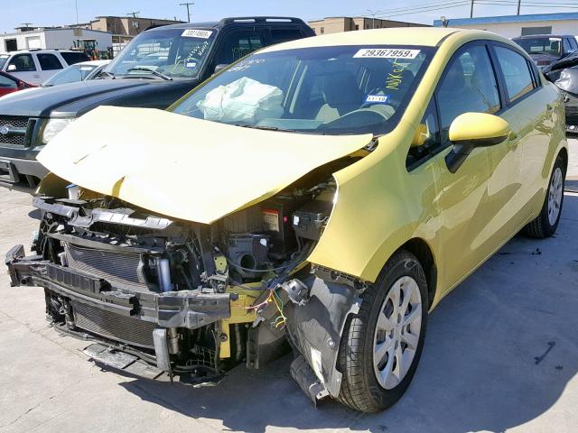 KNADM4A39G6535967 - 2016 KIA RIO LX YELLOW photo 2