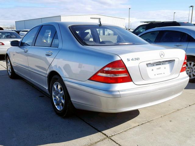 WDBNG70J91A174663 - 2001 MERCEDES-BENZ S 430 SILVER photo 3