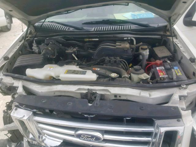 1FMEU64E48UB15316 - 2008 FORD EXPLORER E WHITE photo 7