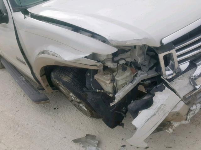 1FMEU64E48UB15316 - 2008 FORD EXPLORER E WHITE photo 9