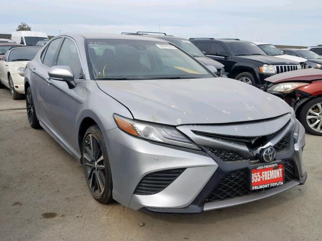 4T1B61HK3JU142755 - 2018 TOYOTA CAMRY XSE SILVER photo 1