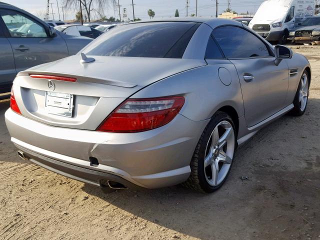 WDDPK4HA0EF093643 - 2014 MERCEDES-BENZ SLK 250 SILVER photo 4