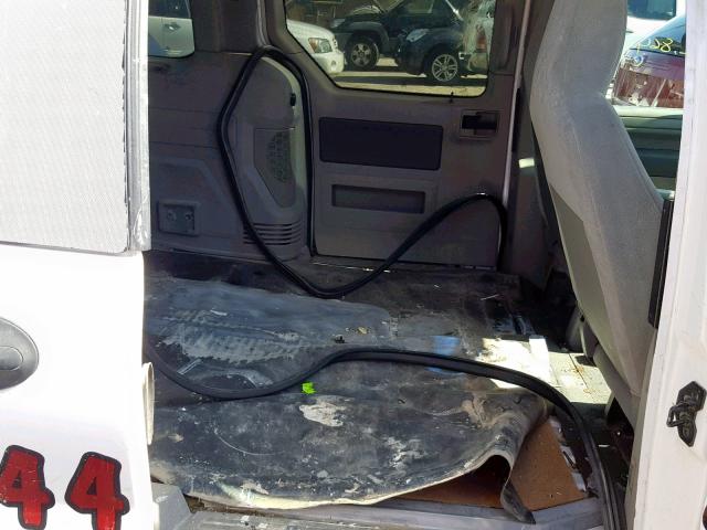 2FTZA54686BA64150 - 2006 FORD FREESTAR WHITE photo 6