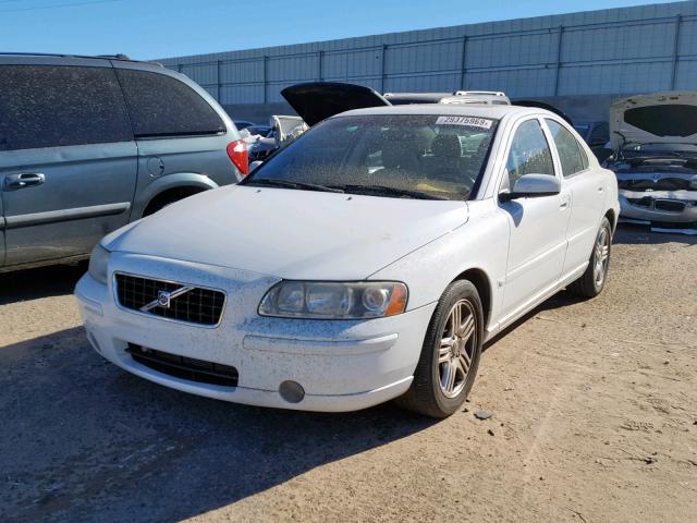 YV1RS592562551356 - 2006 VOLVO S60 2.5T WHITE photo 2