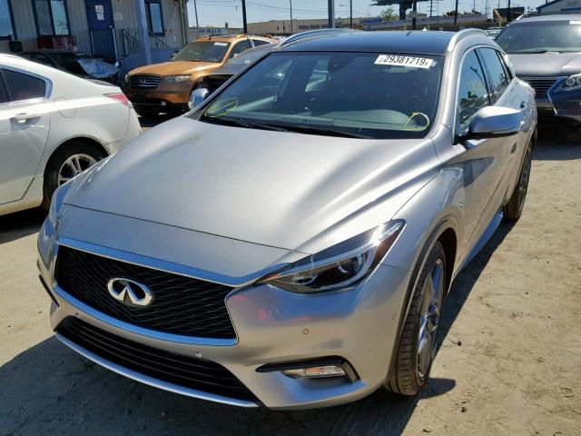 SJKCH5CP3HA026090 - 2017 INFINITI QX30 BASE SILVER photo 2