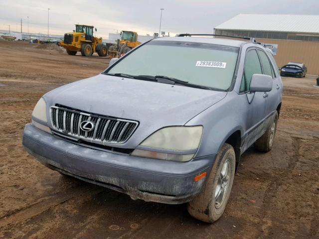 JTJHF10U720269154 - 2002 LEXUS RX 300 SILVER photo 2