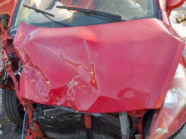 JHMGD38468S000210 - 2008 HONDA FIT RED photo 7