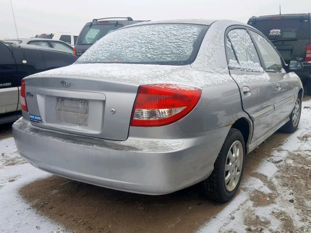 KNADC125146301920 - 2004 KIA RIO SILVER photo 4