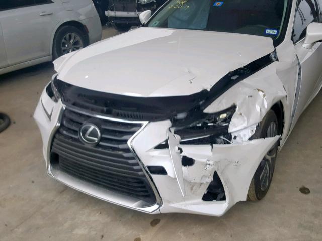 JTHBA1D29K5086260 - 2019 LEXUS IS 300 WHITE photo 9