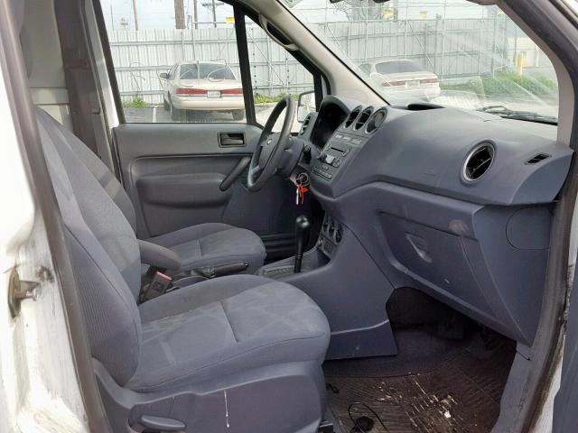 NM0LS7BN7DT135146 - 2013 FORD TRANSIT CO WHITE photo 5