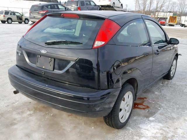 1FAHP31N57W331938 - 2007 FORD FOCUS ZX3 BLACK photo 4