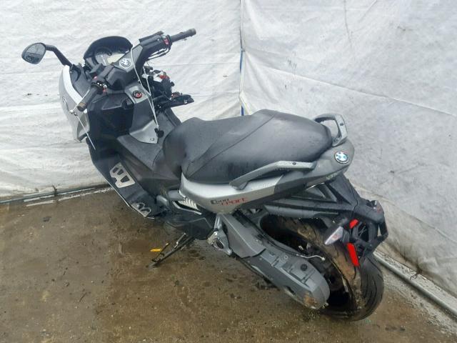 WB1013203DZC93129 - 2013 BMW C600 SPORT SILVER photo 3