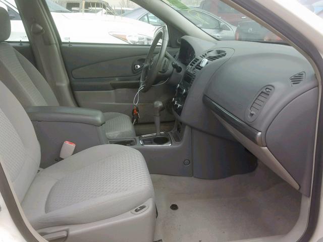 1G1ZT68NX7F245132 - 2007 CHEVROLET MALIBU MAX WHITE photo 5