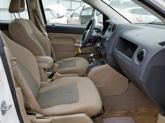 1J8FT47AX9D189391 - 2009 JEEP COMPASS SP თეთრი ფოტო 5