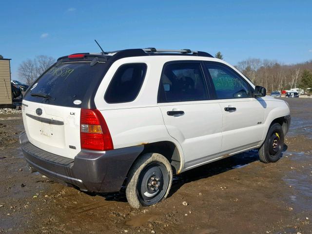 KNDJE723X77431629 - 2007 KIA SPORTAGE E WHITE photo 4