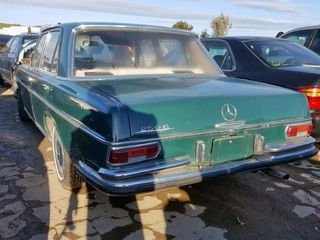 250S024578 - 1967 MERCEDES-BENZ 200 GREEN photo 3