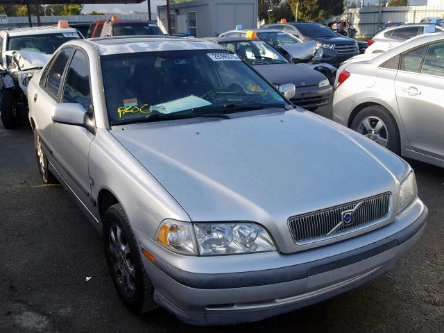 YV1VS2555YF504515 - 2000 VOLVO S40 SILVER photo 1