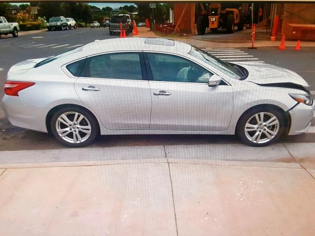 1N4BL3AP4HC134927 - 2017 NISSAN ALTIMA 3.5 SILVER photo 9