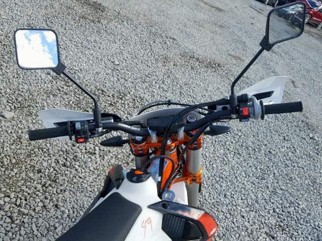 VBKEXK407KM350548 - 2019 KTM 450 EXC-F WHITE photo 5