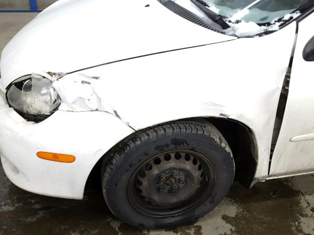 1B3ES46C11D154155 - 2001 DODGE NEON SE WHITE photo 9