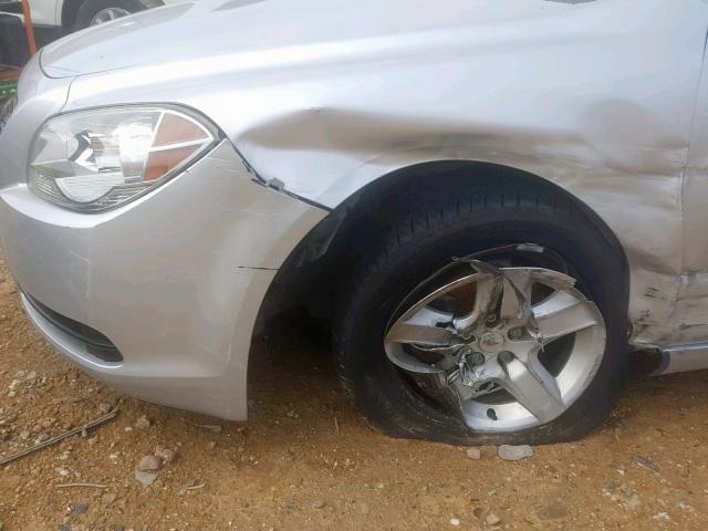 1G1ZB5EB0A4141615 - 2010 CHEVROLET MALIBU LS SILVER photo 9