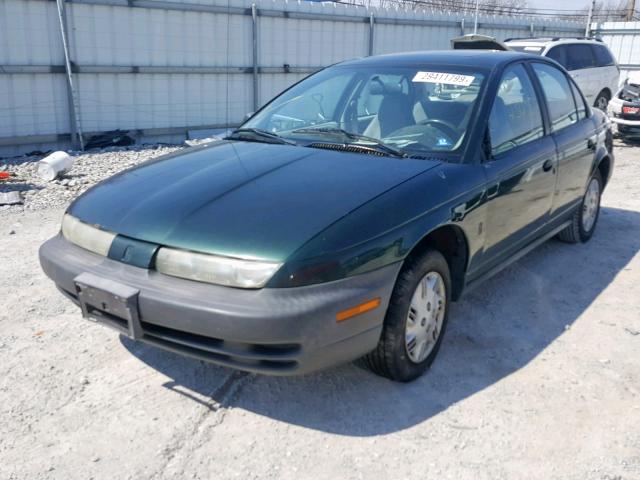 1G8ZG528XTZ103696 - 1996 SATURN SL1 GREEN photo 2