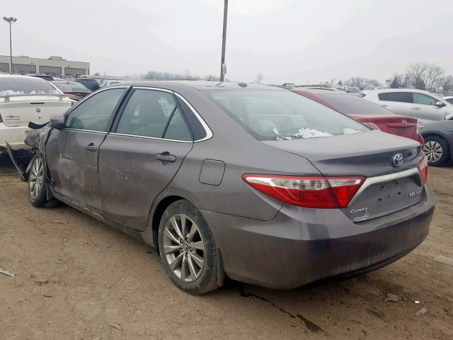 4T1BD1FK3HU216503 - 2017 TOYOTA CAMRY HYBR GRAY photo 3