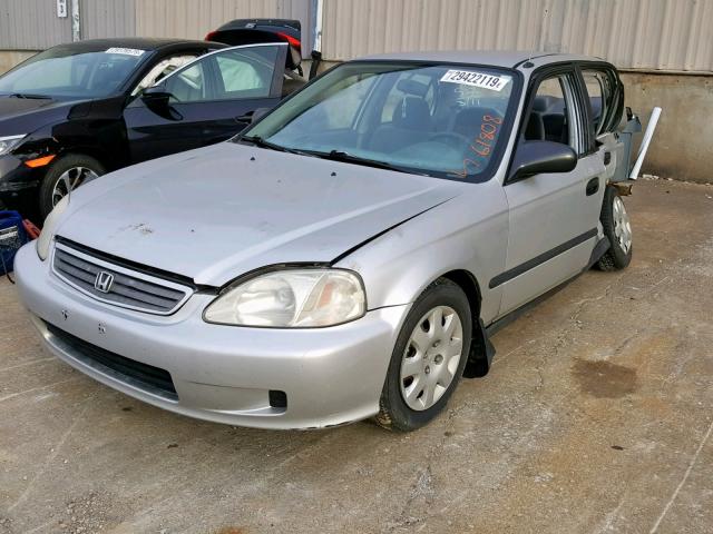 1HGEJ662XWL002197 - 1998 HONDA CIVIC DX SILVER photo 2