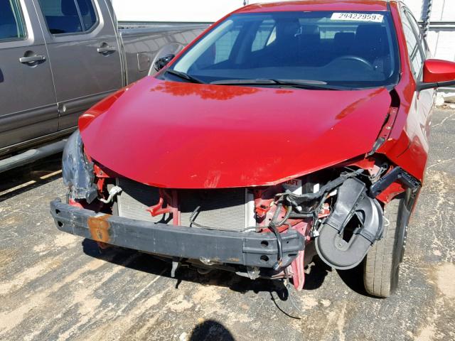 2T1BURHE9FC473301 - 2015 TOYOTA COROLLA L RED photo 9