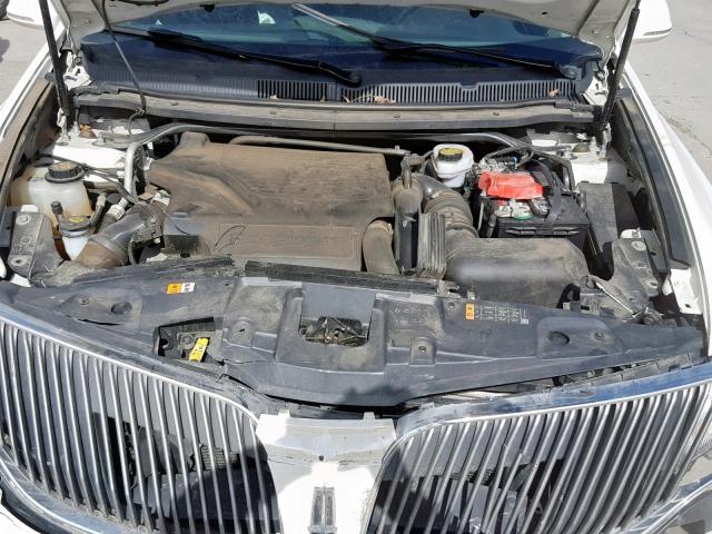 2LMHJ5AT6DBL53336 - 2013 LINCOLN MKT WHITE photo 7