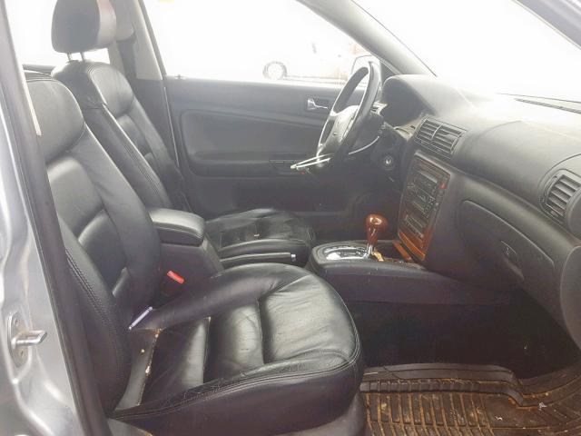 WVWYH63B91E241586 - 2001 VOLKSWAGEN PASSAT GLX 银色 照片 5