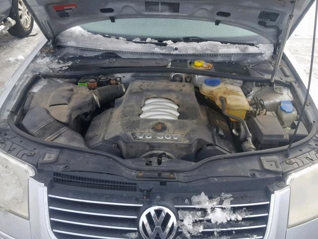 WVWYH63B91E241586 - 2001 VOLKSWAGEN PASSAT GLX 银色 照片 7