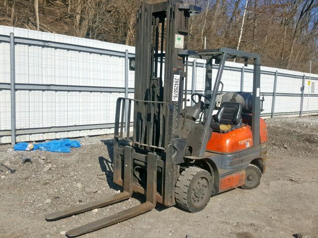 60223 - 1999 TOYOTA FORKLIFT ORANGE photo 2