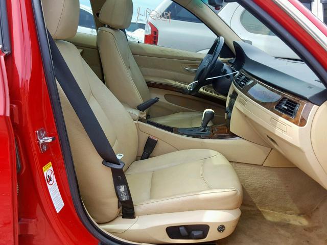 WBAVB33586KS38732 - 2006 BMW 330 I RED photo 5