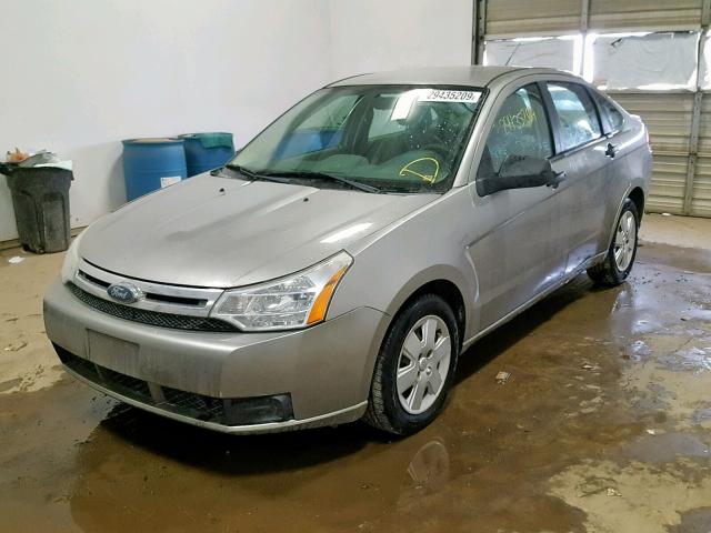 1FAHP34N28W239229 - 2008 FORD FOCUS S/SE GRAY photo 2