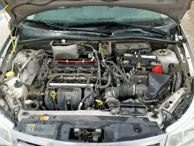 1FAHP34N28W239229 - 2008 FORD FOCUS S/SE GRAY photo 7