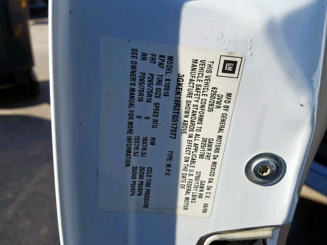 3GKEK18R3TG517077 - 1996 GMC YUKON WHITE photo 10