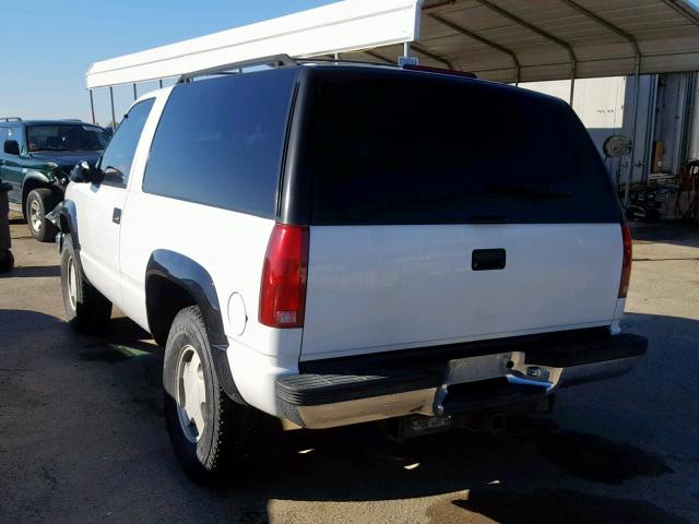 3GKEK18R3TG517077 - 1996 GMC YUKON WHITE photo 3