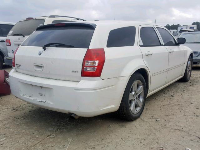 2D4FV47V96H436308 - 2006 DODGE MAGNUM SXT WHITE photo 4