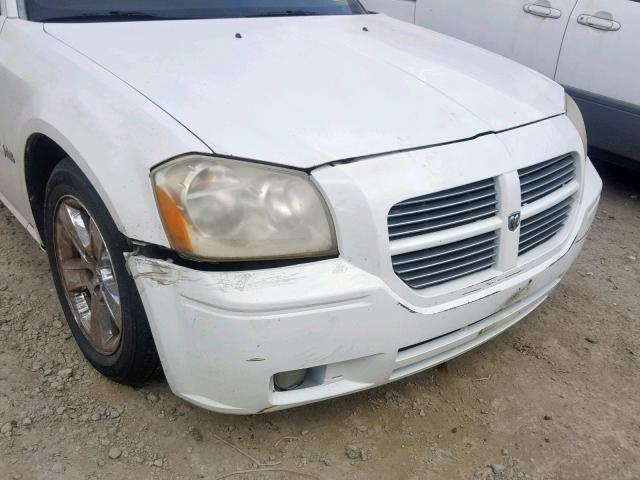 2D4FV47V96H436308 - 2006 DODGE MAGNUM SXT WHITE photo 9