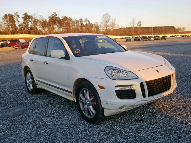 WP1AD2APXALA60558 - 2010 PORSCHE CAYENNE GT WHITE photo 1