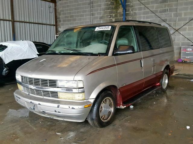 1GNDM19W01B130022 - 2001 CHEVROLET ASTRO GOLD photo 2