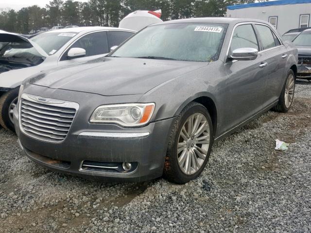 2C3CA5CG5BH593096 - 2011 CHRYSLER 300 LIMITE GRAY photo 2