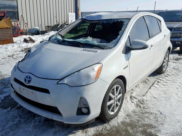 JTDKDTB36D1552771 - 2013 TOYOTA PRIUS C WHITE photo 2