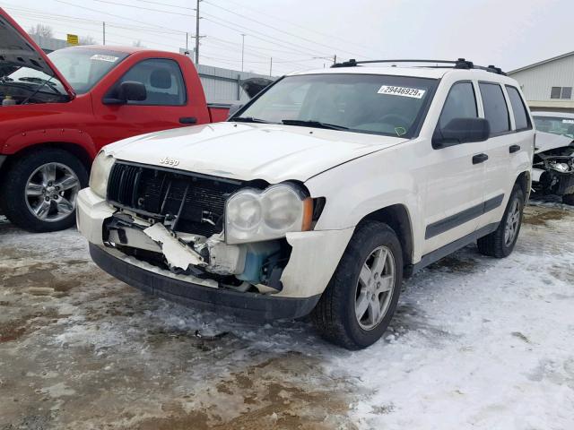 1J4GR48K55C673027 - 2005 JEEP GRAND CHER WHITE photo 2