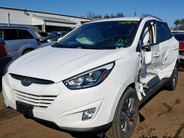 KM8JU3AG3FU986269 - 2015 HYUNDAI TUCSON LIM WHITE photo 2