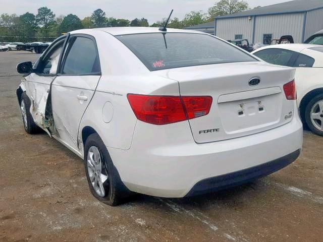 KNAFU4A22D5724610 - 2013 KIA FORTE EX WHITE photo 3