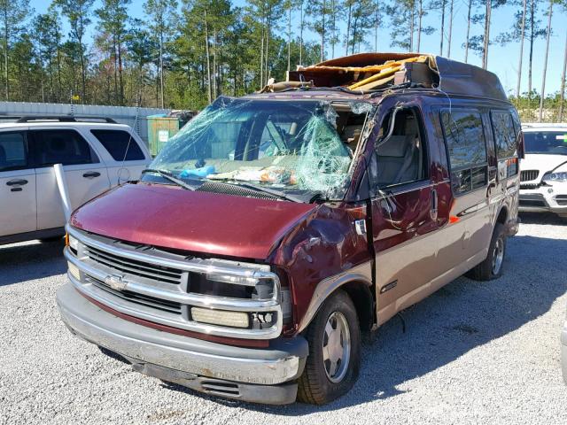 1GBFG15R021104489 - 2002 CHEVROLET EXPRESS G1 RED photo 2